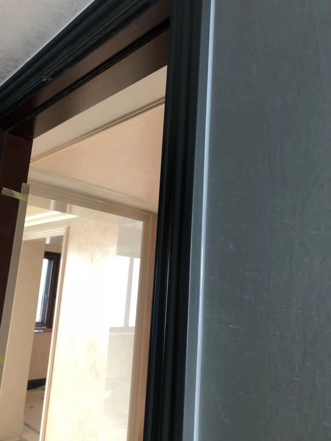 玻璃膠和美容膠，哪種更好？