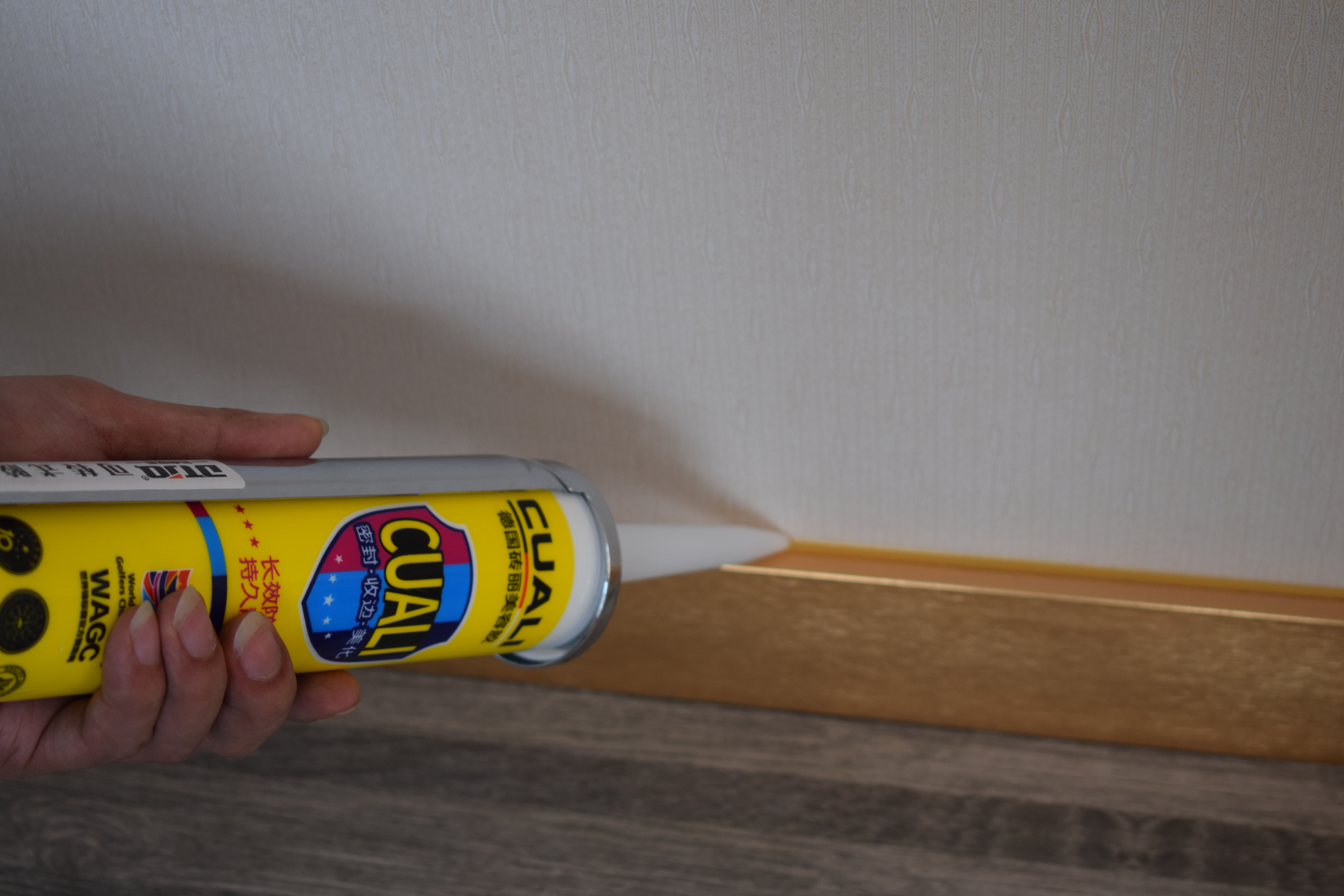 玻璃膠和美容膠，哪種更好？